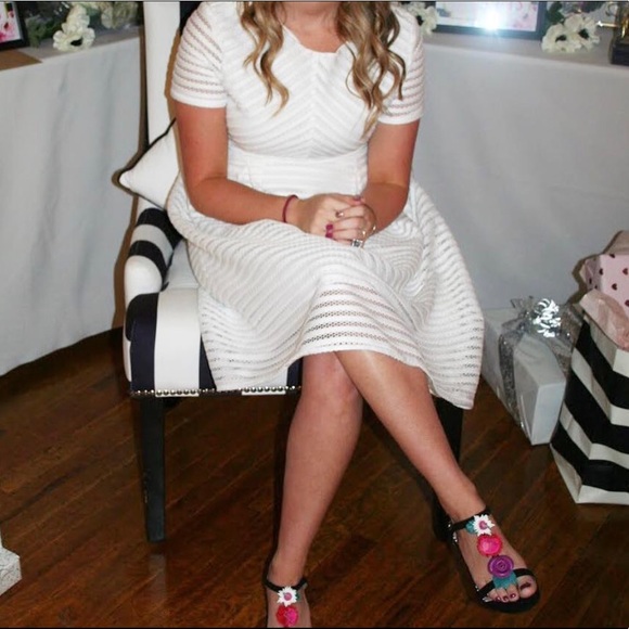 BOOHOO White Dress - Picture 5 of 5